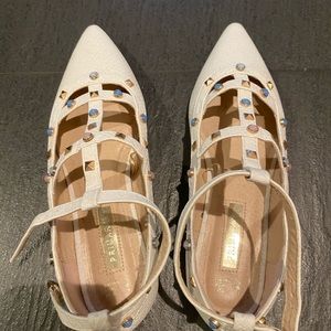 White Pointy Toe Cage Flats
